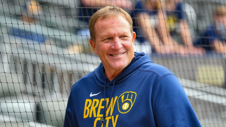 File: Brewers Promote Bench Coach Pat Murphy to Exchange Craig Counsell as Manager