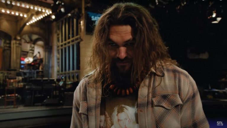 Jason Momoa Forgets to Place on Pants in ‘Saturday Night time Are residing’ Promo