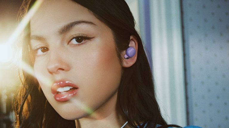 Olivia Rodrigo’s Restricted-Model Sony LinkBuds S Earbuds Are On Sale at Amazon for Murky Friday