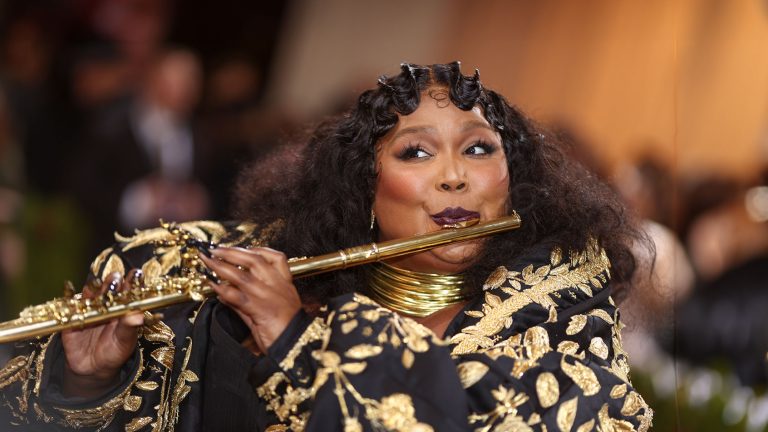 6 celebs you didn’t know play the flute