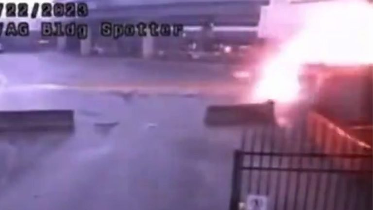 Video Reveals 2nd Car Explodes at U.S.-Canada Border Shut to Niagara Falls