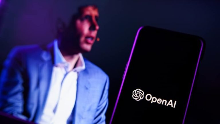 Sam Altman Returns as CEO of OpenAI with Backing From Microsoft